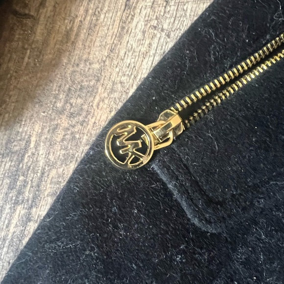 Michael Kors Elegant Black Women's Coat Size Small - Picture 2 of 4